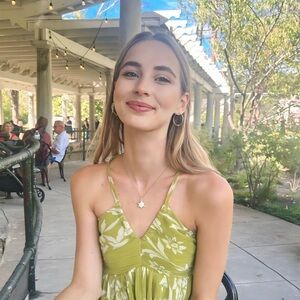 Meet your Posher, Samantha